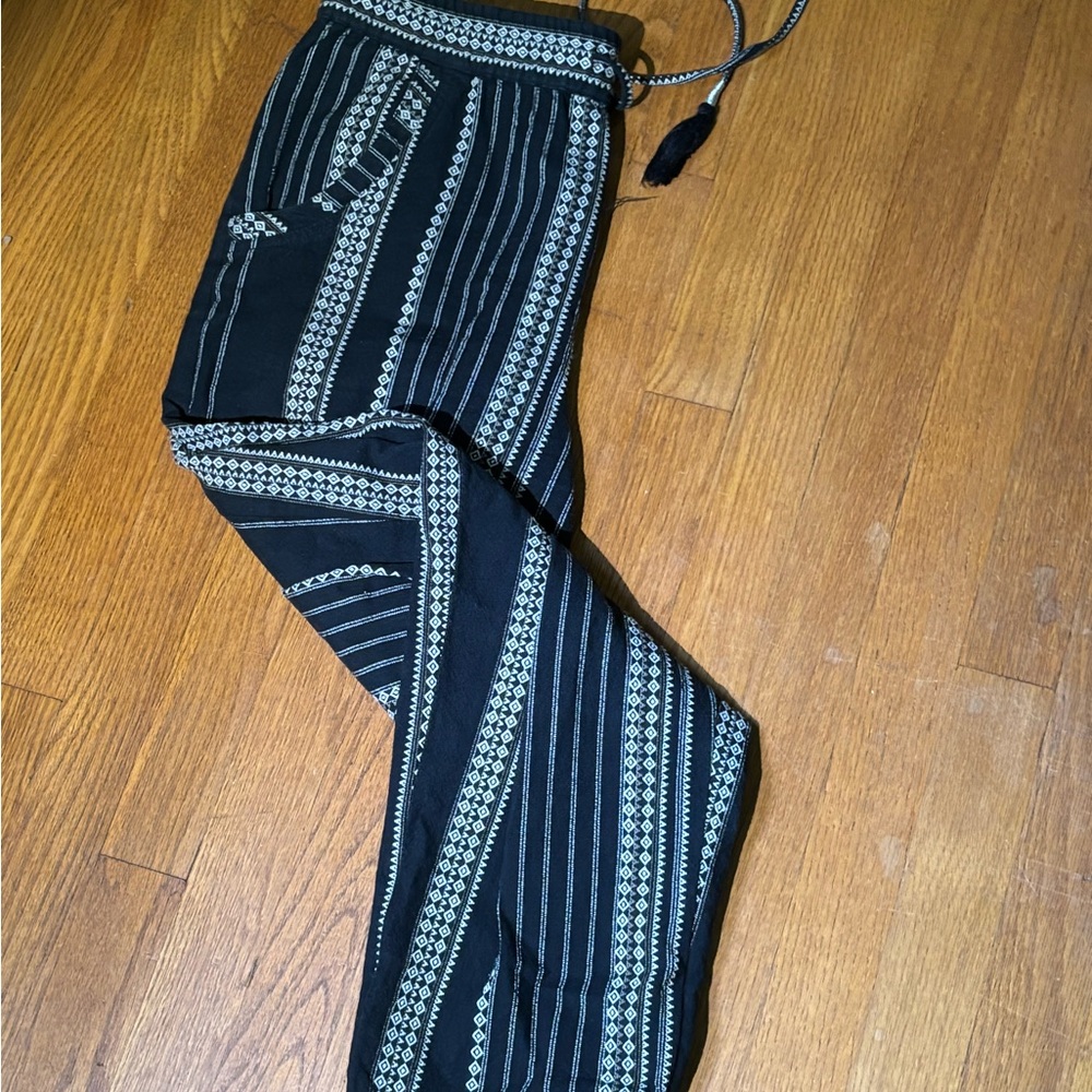 Anthropologie Women’s M Black and White Embroidered Striped Cropped Casual Pants - Picture 3 of 7